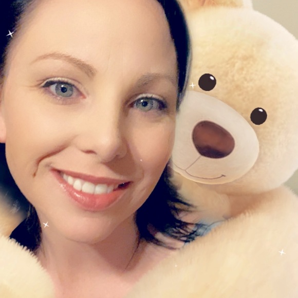 Meet your Posher, Cassandra - Picture 13 of 13